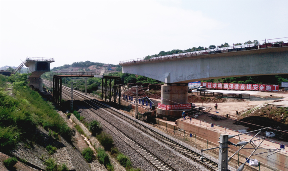 懷紹衡鐵路下行聯絡線3號大橋轉體橋（中鐵三局）